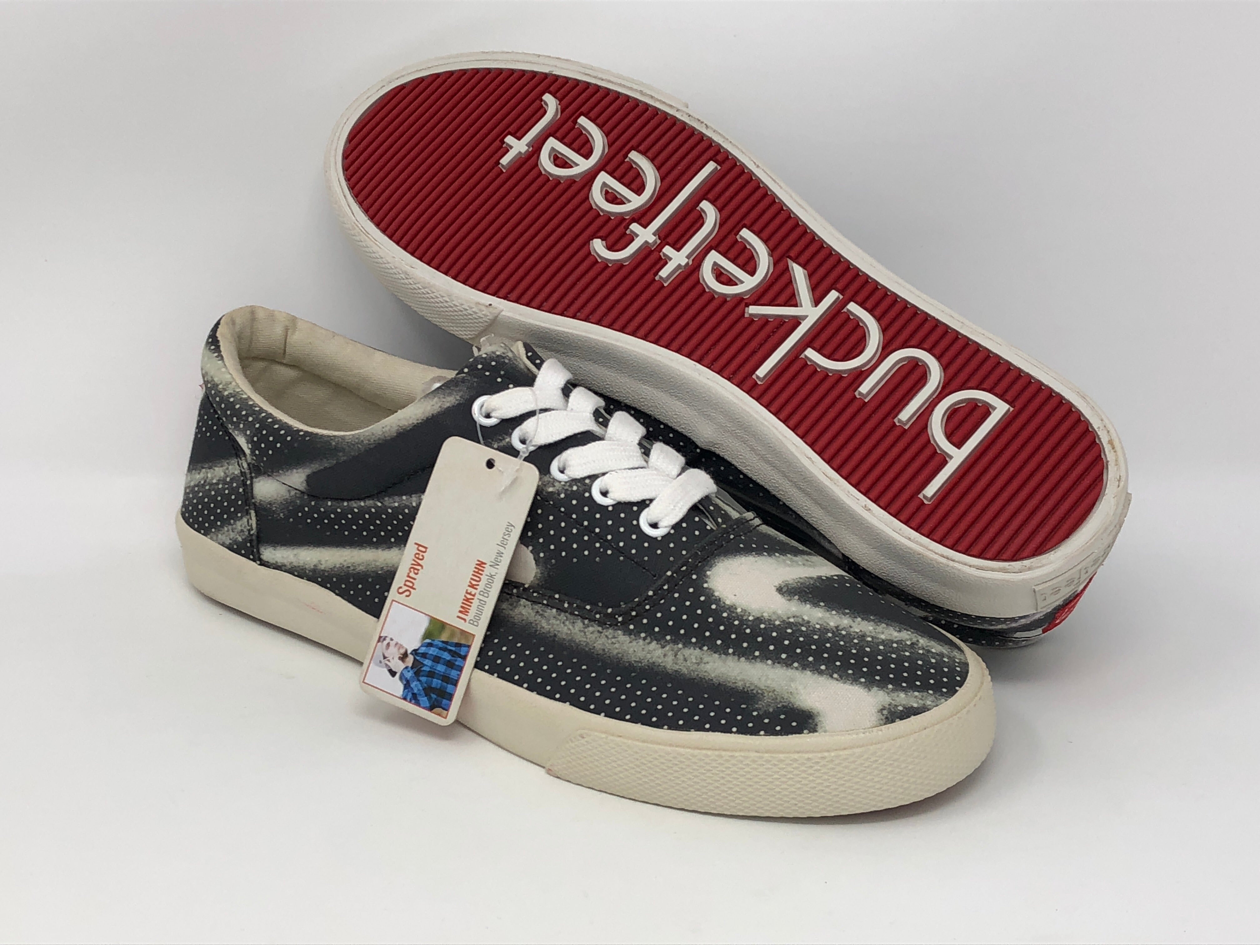 Bucketfeet Men's Sprayed Fashion Sneaker Black Size 8 D Us