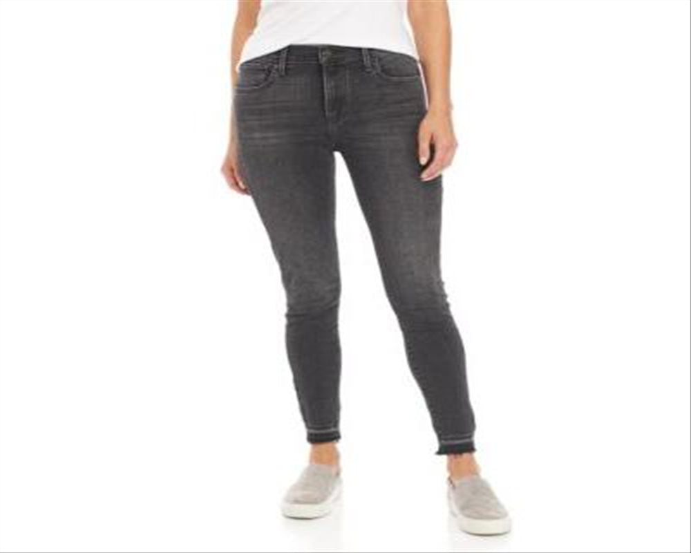 Levi's Women's 720 High Rise Super Skinny Jean Black Size 28