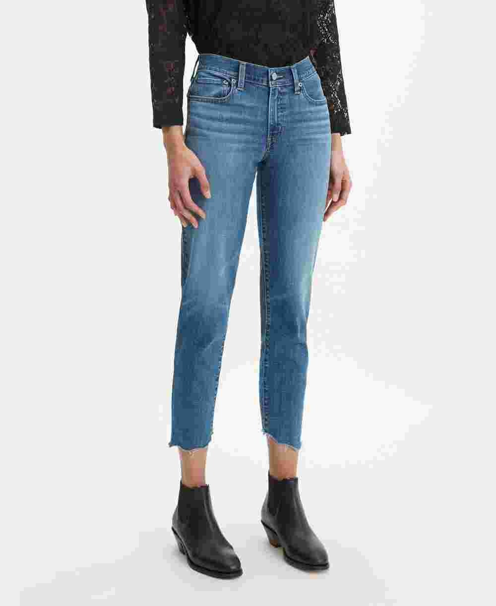 Levi's Women's Boyfriend Tapered Leg Jeans Blue Size 32