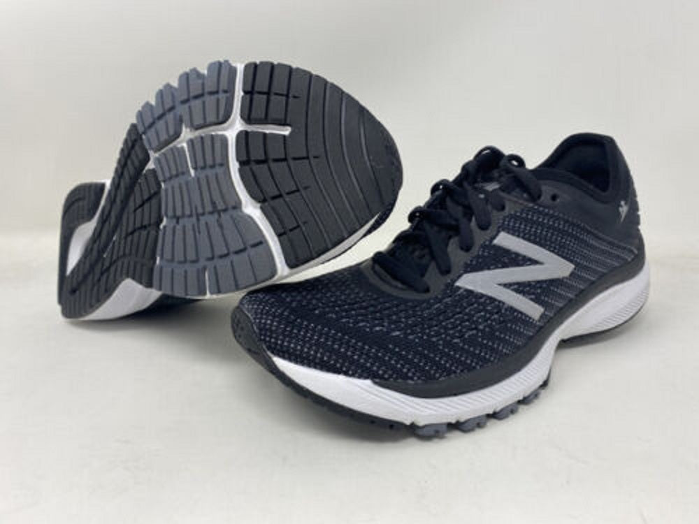 New Balance Women's 860 V10 Running Shoes Black